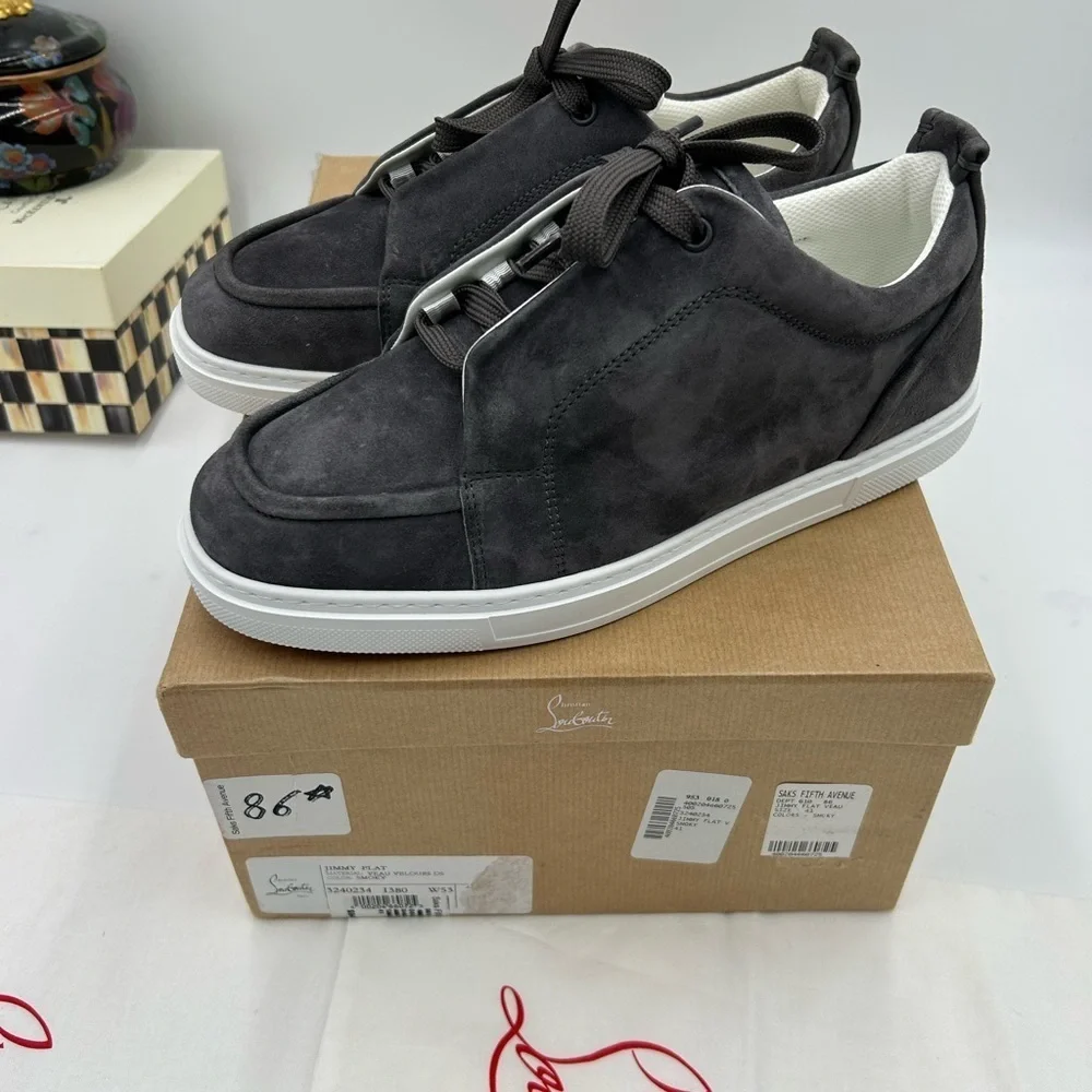 Men's Christian Louboutin Jimmy low top suede sneakers size 41 made in Italy